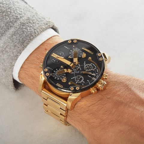 Schlanke, elegante Herrenuhr des Managers