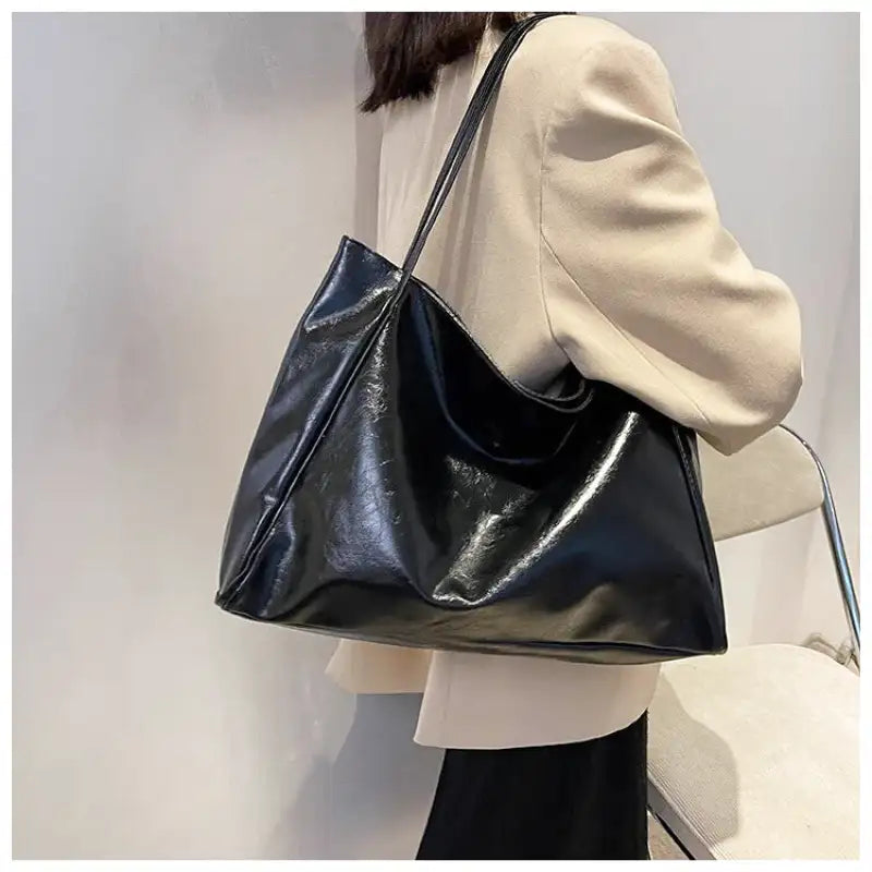 Nord Taschen | Shoulder Handbag in Trendy Leather