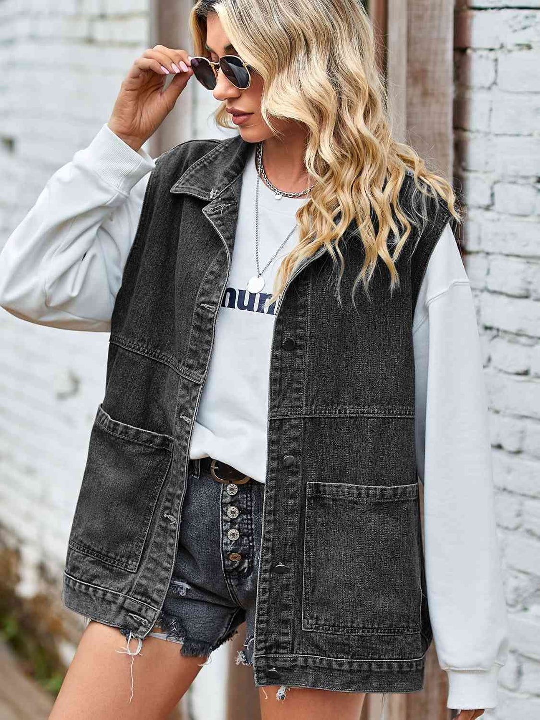 Knopf-Front Ärmellose Jeansjacke - Vittorelli