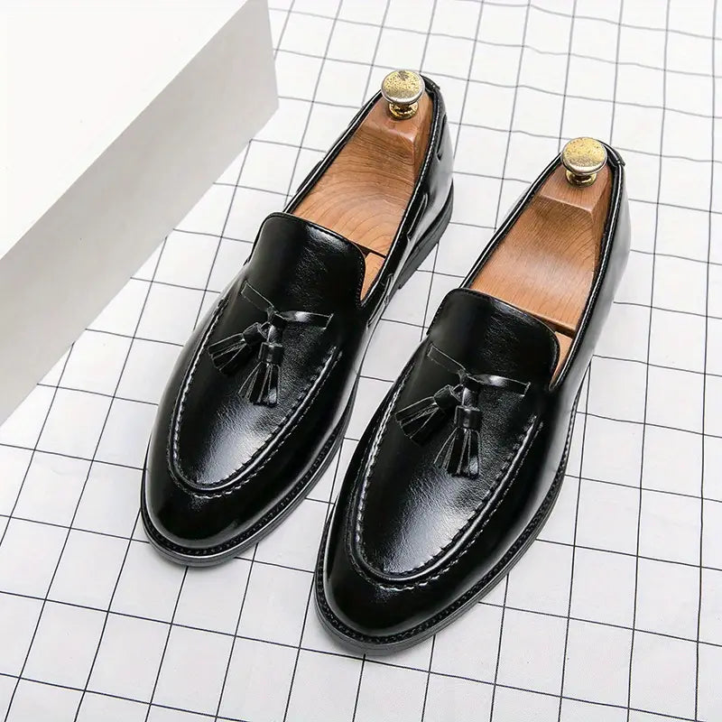 lässige rutschfeste schuhe für herren - Vittorelli