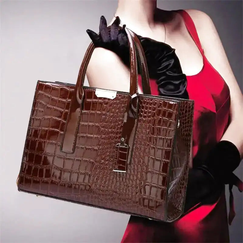 Nord Taschen | Large Capacity Crocodile Patent Leather Handbag
