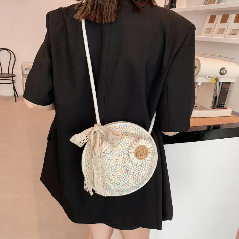 Nord Taschen | Tasche für Damen - Handgefertigte Umhängetasche aus Strohdraht mit verspieltem Blumen-Design