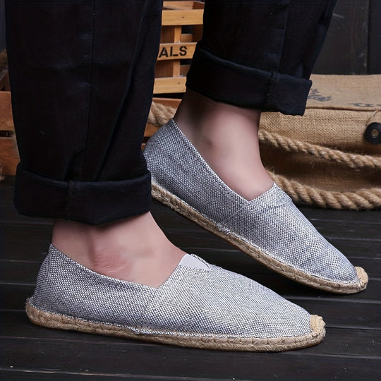 Atmungsaktive Espadrilles mit Graffiti-Sohle