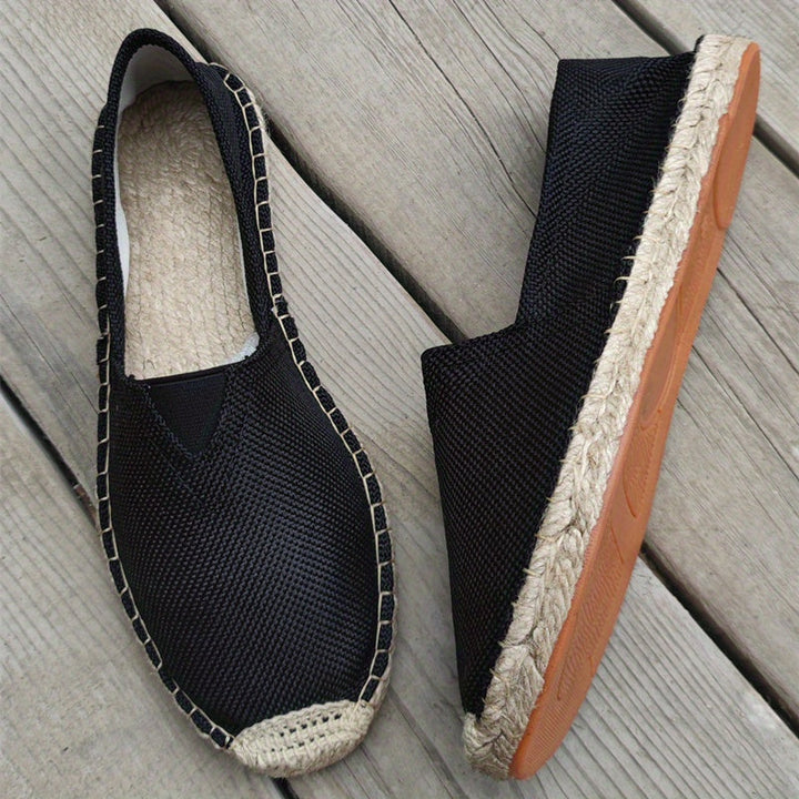 Atmungsaktive Espadrilles mit Graffiti-Sohle