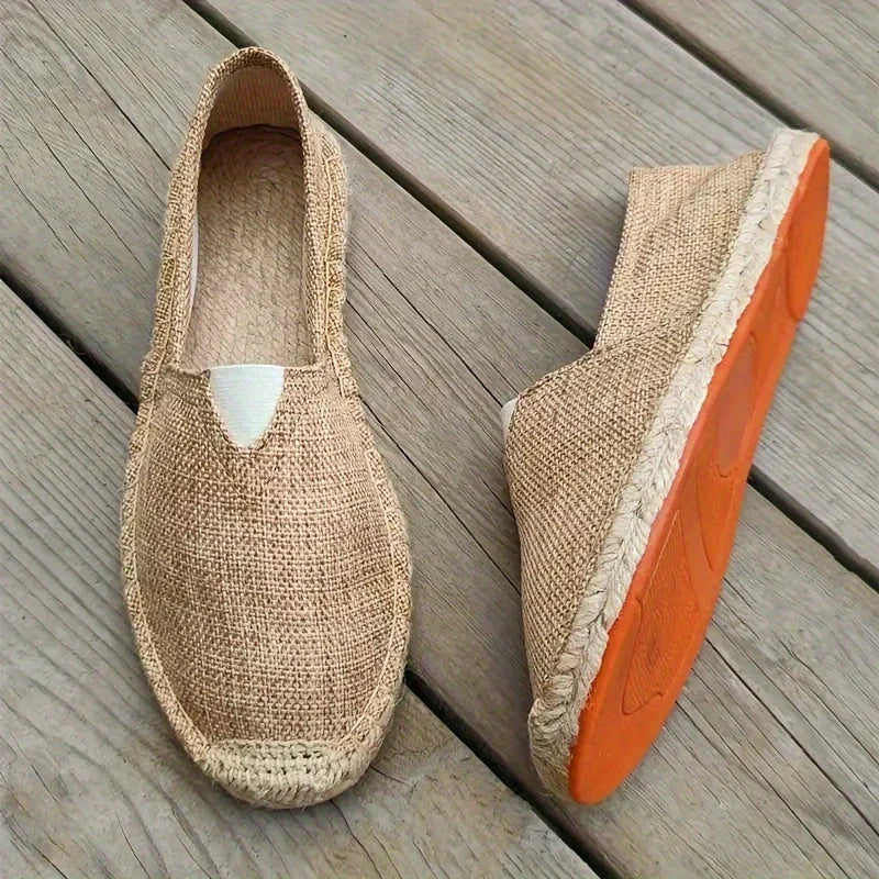 Atmungsaktive Espadrilles mit Graffiti-Sohle