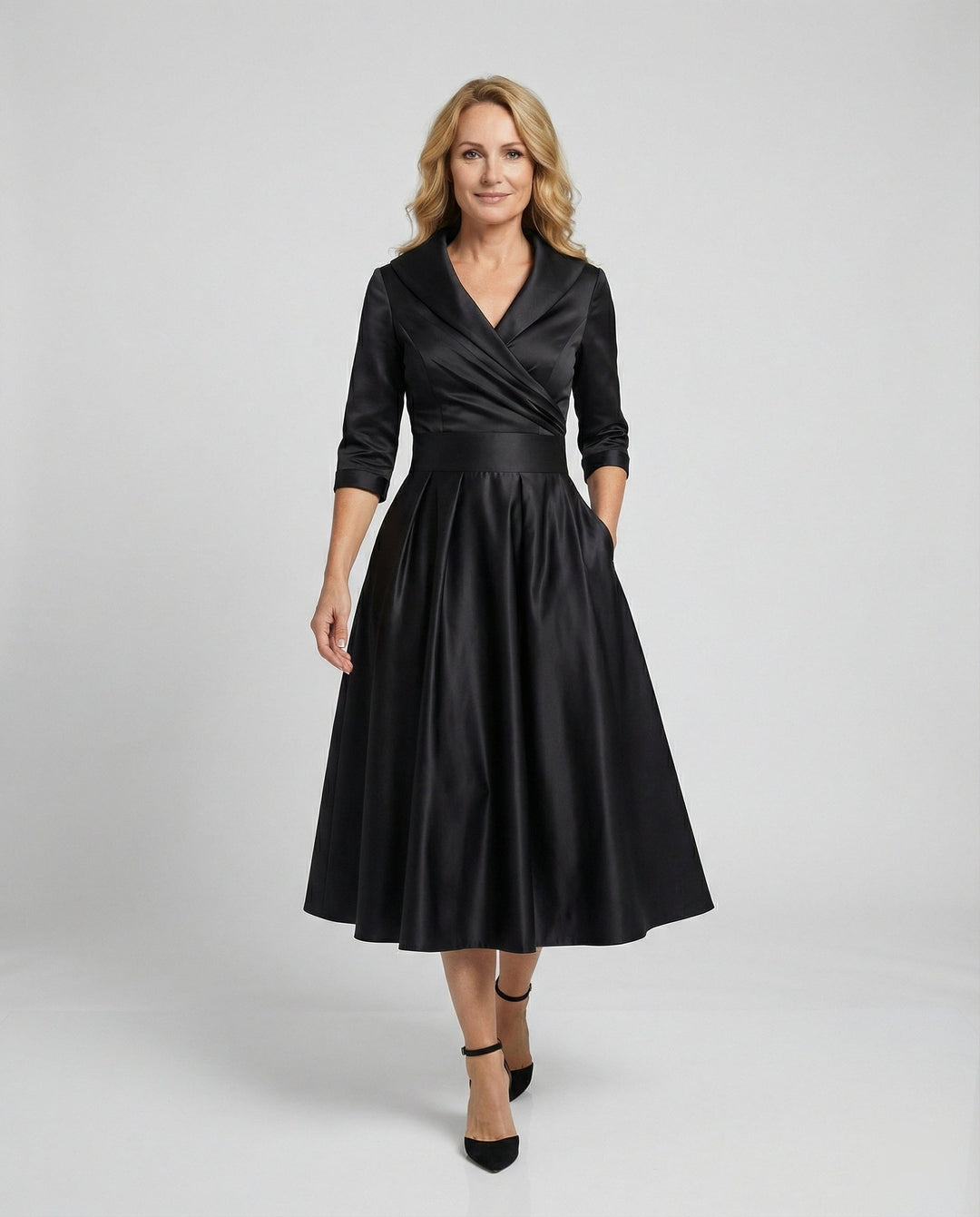 Elegantes Wickelkleid mit breitem Kragen - Vittorelli