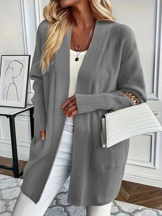 Klassische Strickjacke