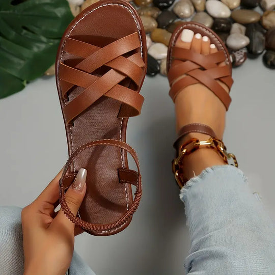 Geflochtene Flache Sandalen
