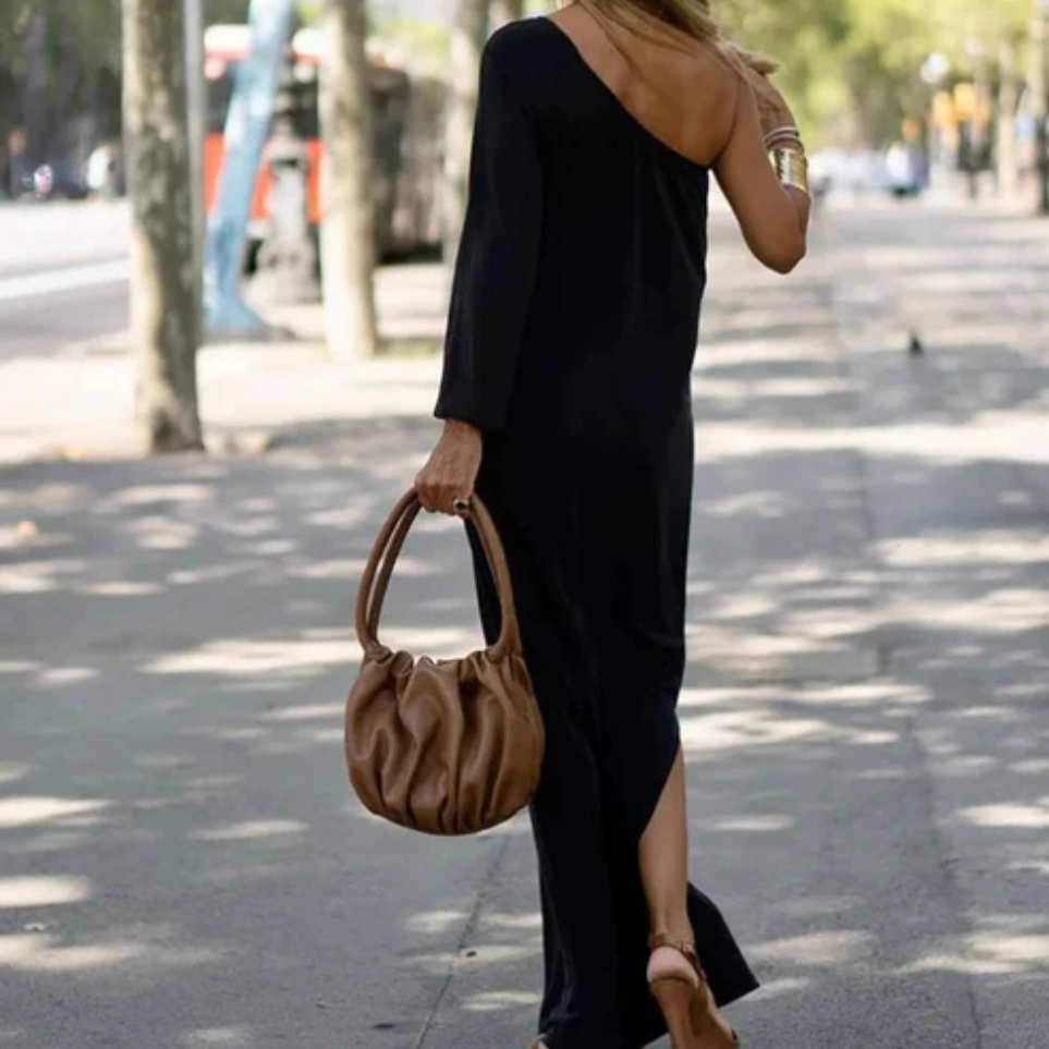 Elegantes und Leichtes Ein-Schulter-Kleid