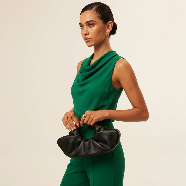 Nord Taschen | Geraffte vegane Kalbsleder-Clutch mit Ringgriff