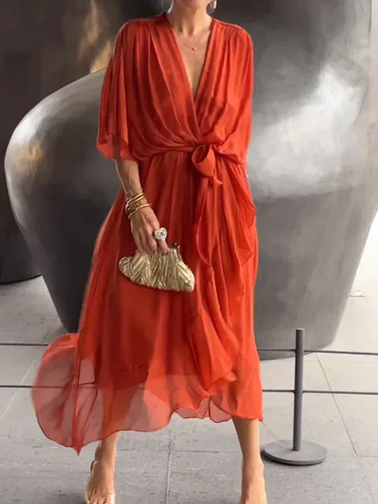 Nord Taschen | Grünes Chiffonkleid mit V-Ausschnitt