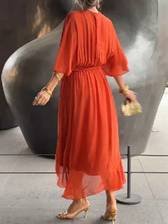 Nord Taschen | Grünes Chiffonkleid mit V-Ausschnitt