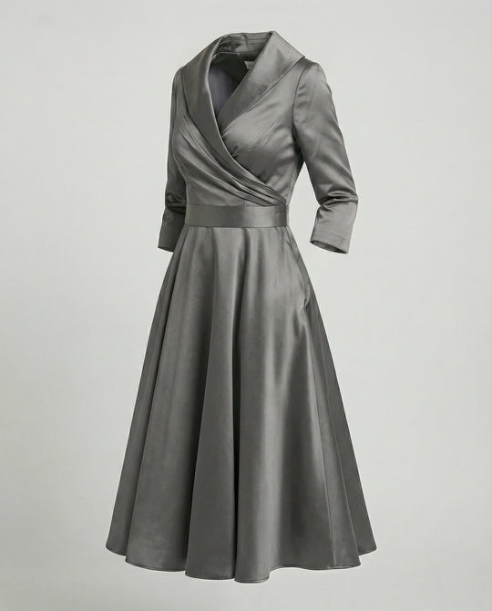 Elegantes Wickelkleid mit breitem Kragen - Vittorelli