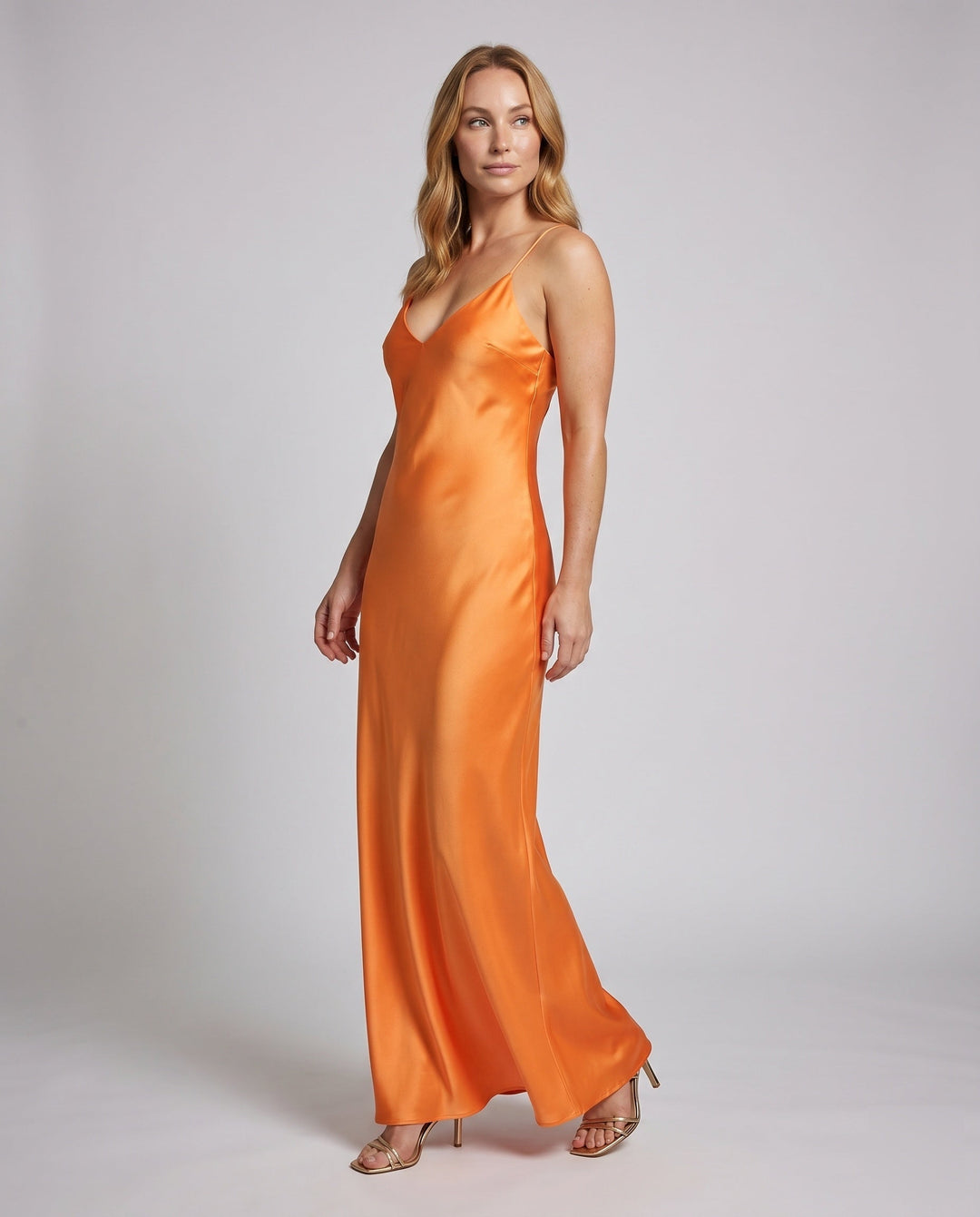 Product 15609363857738 - full_body_front
