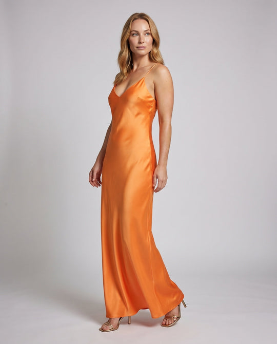 Product 15609363857738 - full_body_front