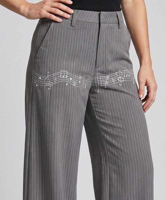 Damen Weitgeschnittene Streifenhose mit musikalischem Druck Nord Taschen