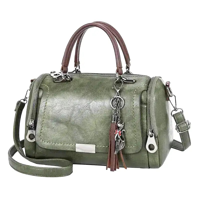 Nord Taschen | Spacious Handbag in Soft Leather with Strap and Zipper Closure