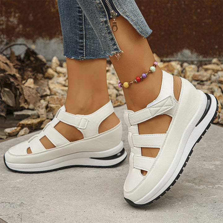 Geschlossene Sneaker-Sandalen