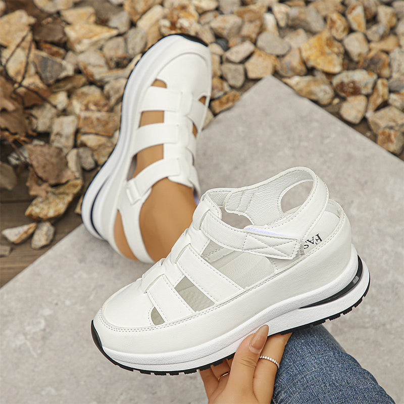 Geschlossene Sneaker-Sandalen