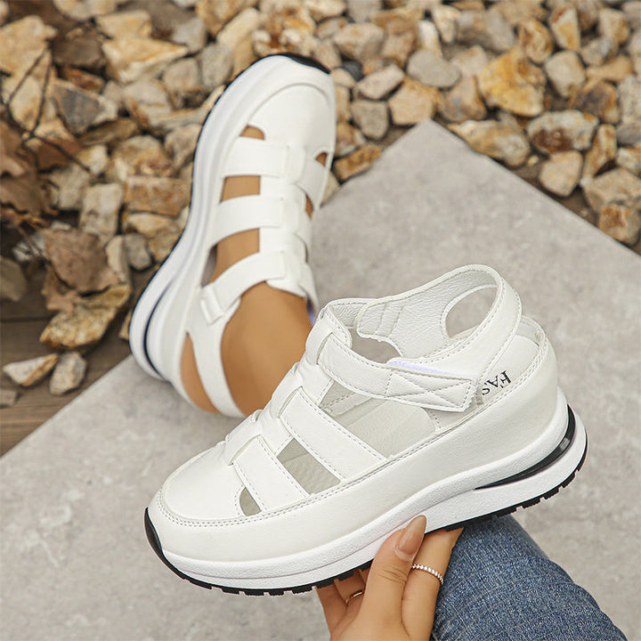 Geschlossene Sneaker-Sandalen