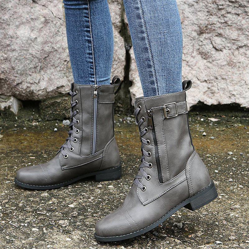 Orthopädische Stiefeletten mit seitlichem Reißverschluss