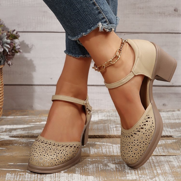 Stilvolle Retro-Sandalen aus Mesh für Frauen