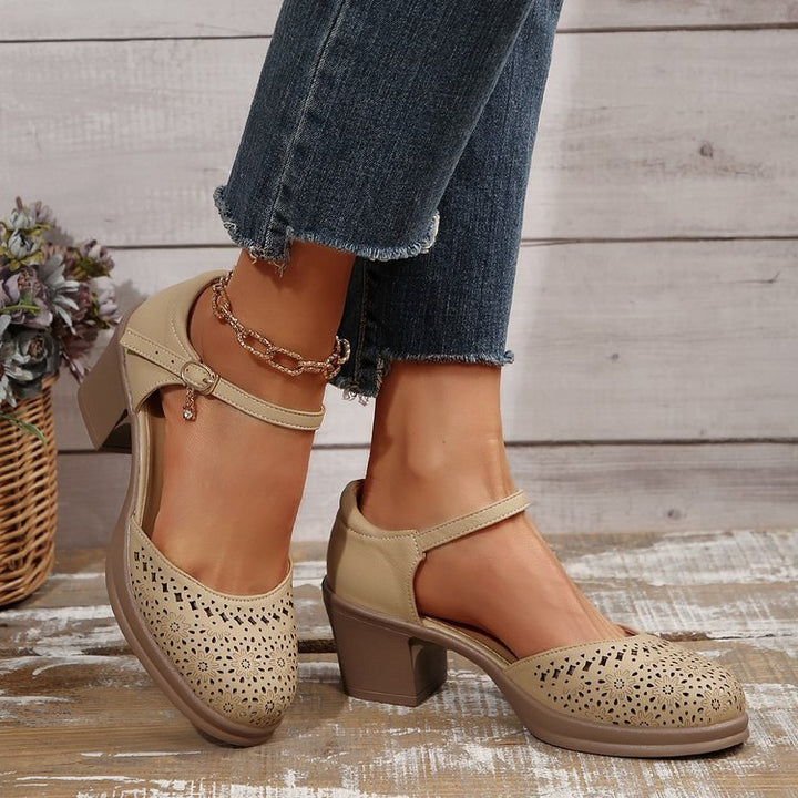 Stilvolle Retro-Sandalen aus Mesh für Frauen