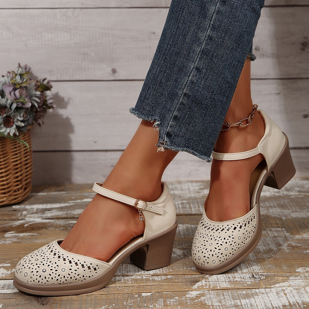 Stilvolle Retro-Sandalen aus Mesh für Frauen