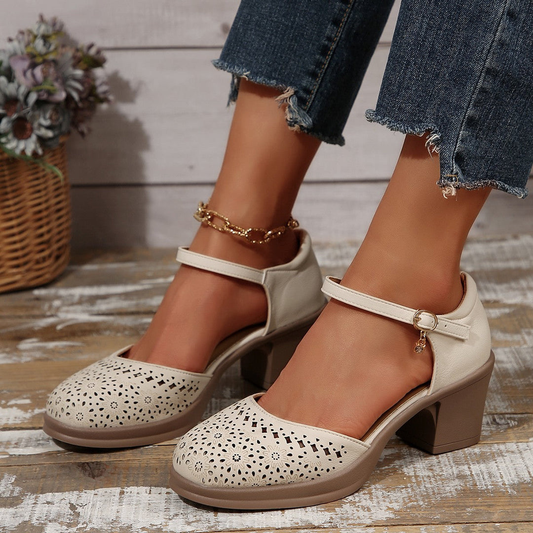 Stilvolle Retro-Sandalen aus Mesh für Frauen