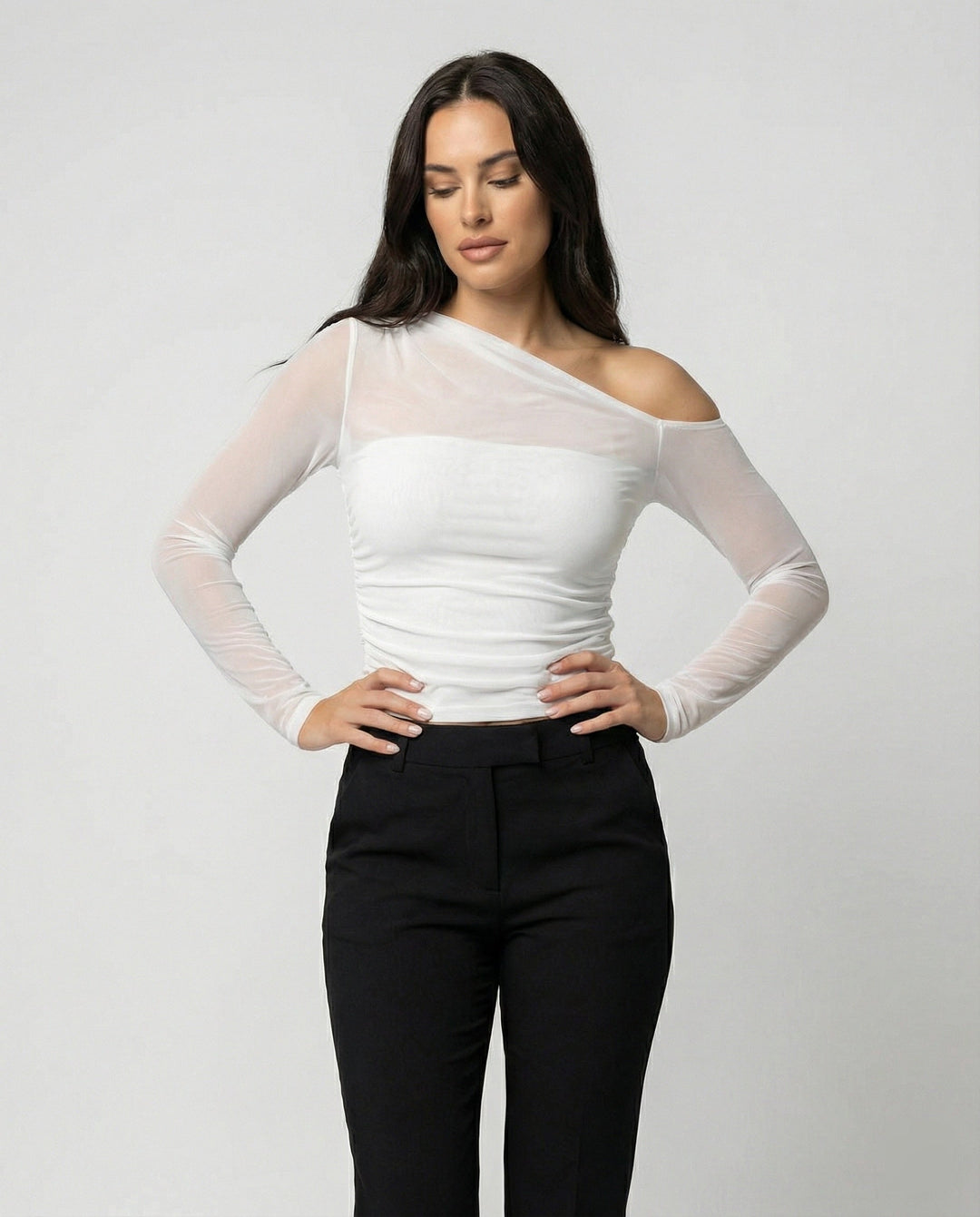 Damen Elegantes asymmetrisches Oberteil mit schulterfreiem Design und Raffung