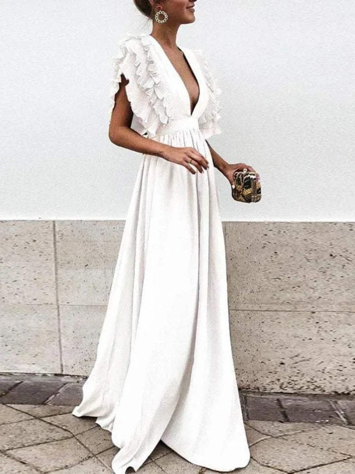 Elegantes Kleid mit V-Ausschnitt und Rüschensäumen