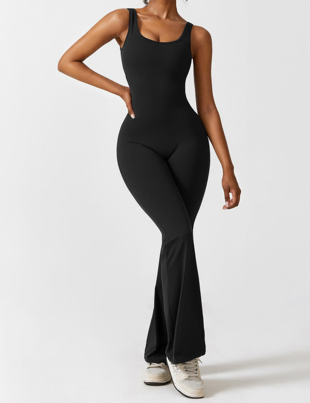 V-Rücken Auslaufender Jumpsuit