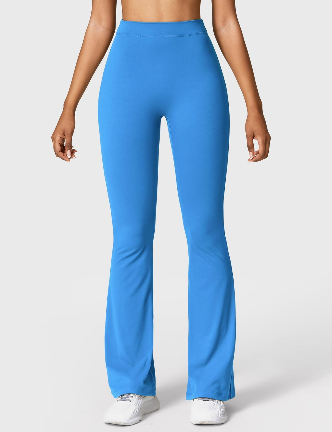Ausgestellte Leggings mit V-Ausschnitt