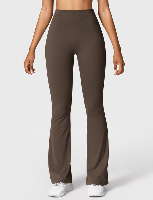 Ausgestellte Leggings mit V-Ausschnitt - Arvani
