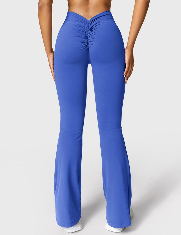 Ausgestellte Leggings mit V-Ausschnitt