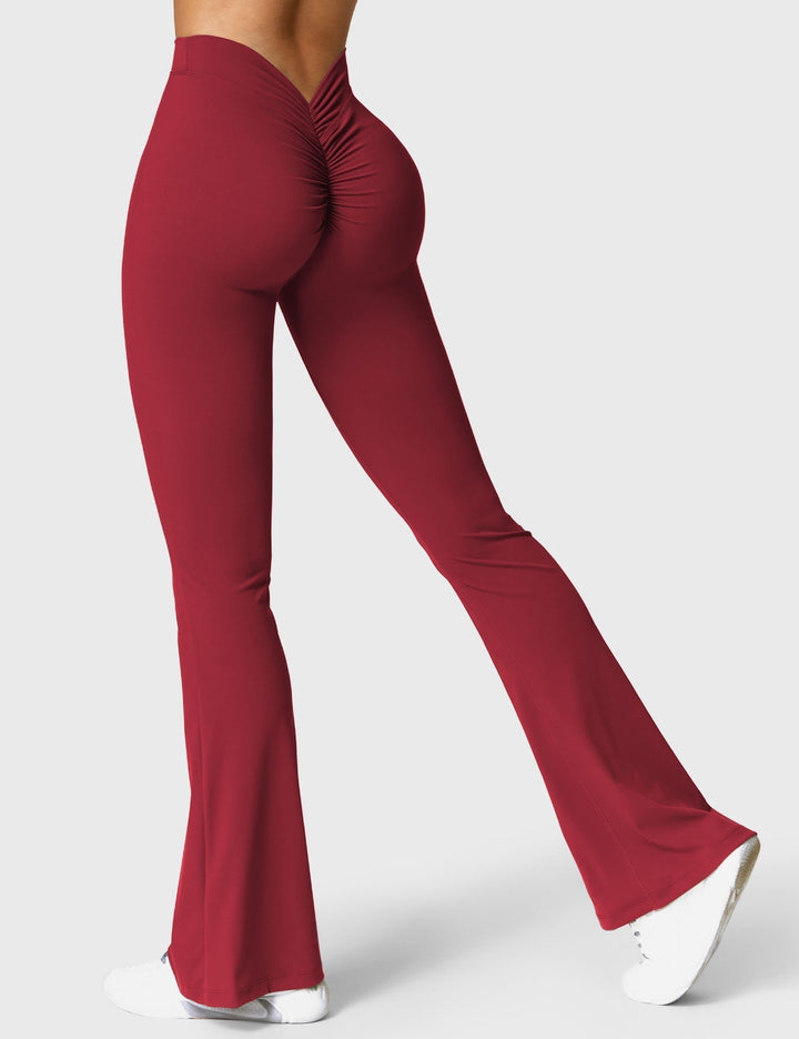 Ausgestellte Leggings mit V-Ausschnitt