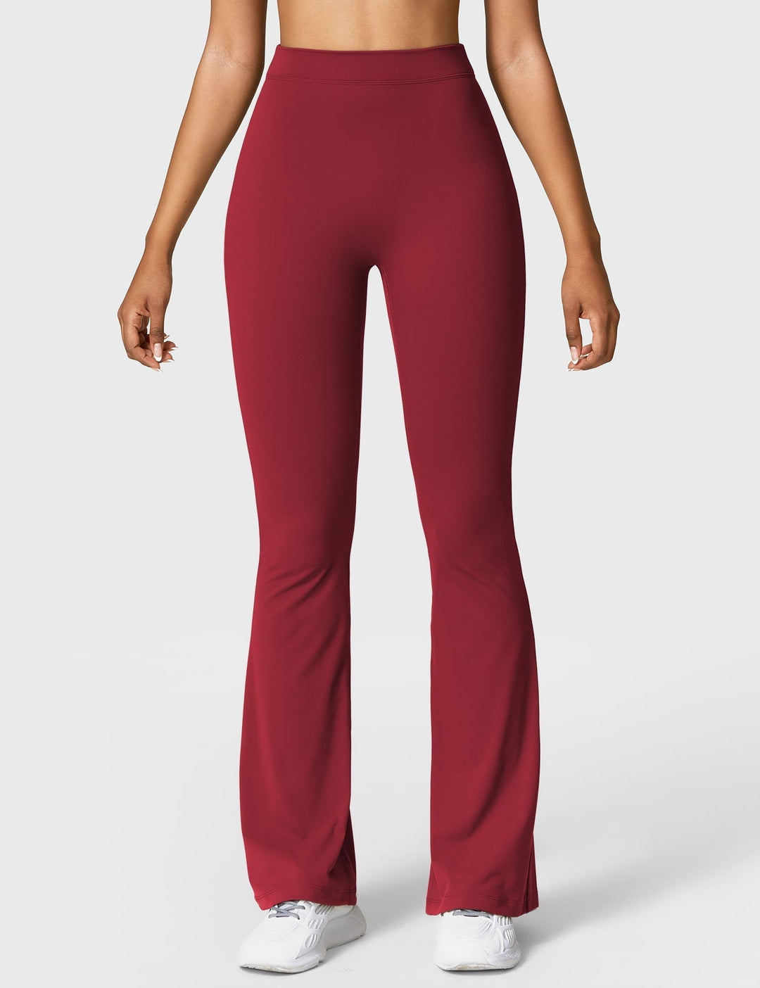 Ausgestellte Leggings mit V-Ausschnitt