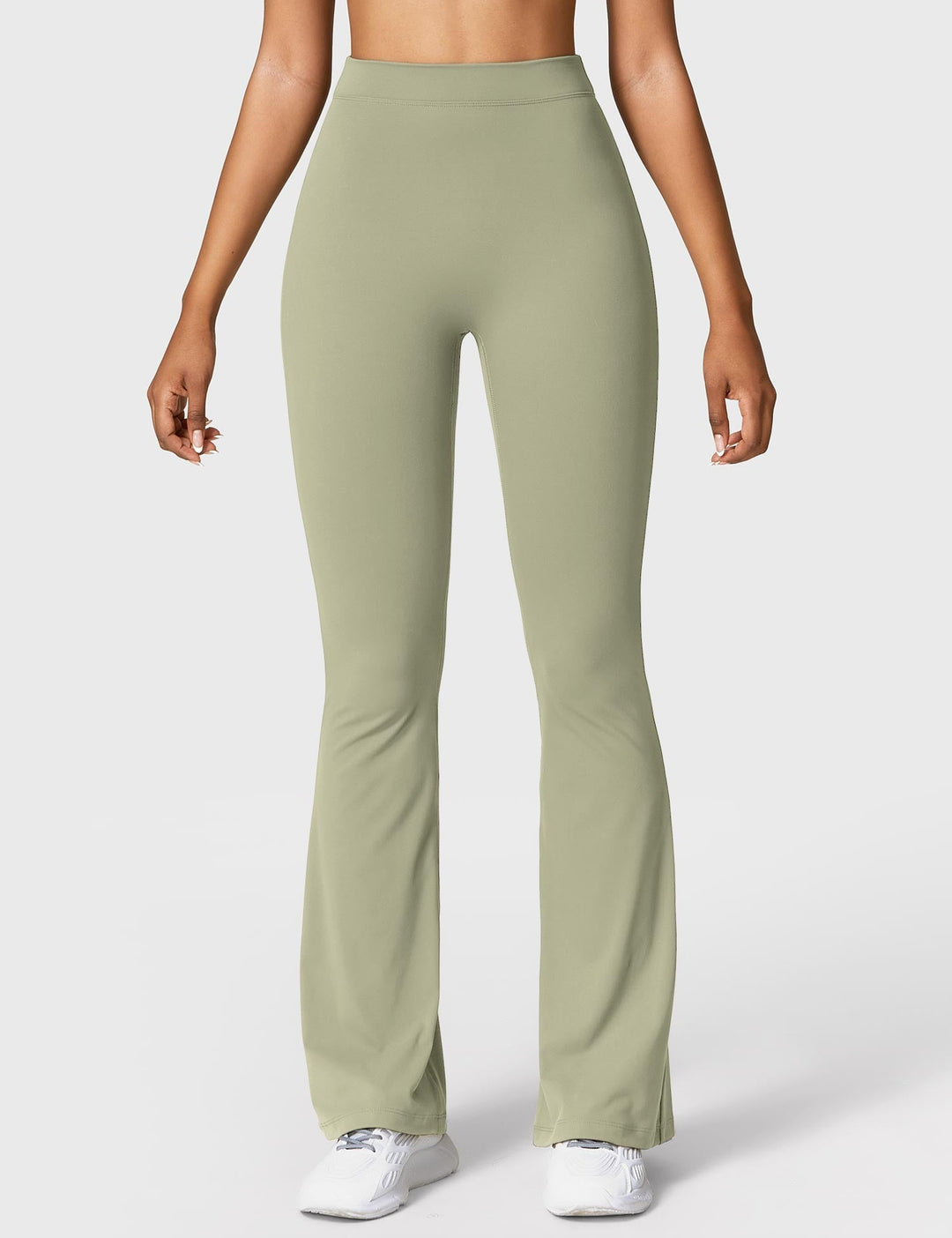 Ausgestellte Leggings mit V-Ausschnitt